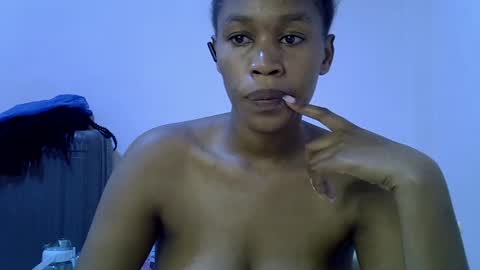 Snapshot of angel_mia5 chatting on July 2026 02:53:01 PM angel_mia5 online show from July 2026 02:53:01 PM