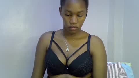 Snapshot of angel_mia5 chatting on July 2026 02:42:02 PM angel_mia5 online show from July 2026 02:42:02 PM