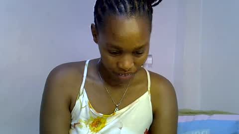 Snapshot of angel_mia5 chatting on July 2026 03:52:01 PM angel_mia5 online show from July 2026 03:52:01 PM