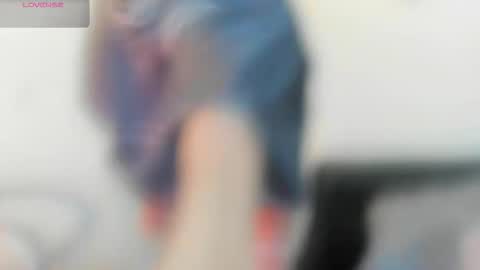 Snapshot of angel_of_lust_ chatting on November 2025 04:21:01 AM Angel online show from November 2025 04:21:01 AM