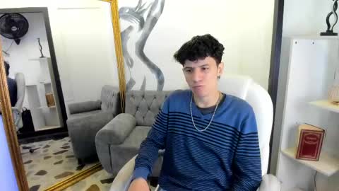 Snapshot of angel_st1 chatting on May 2026 12:32:02 PM Angel online show from May 2026 12:32:02 PM