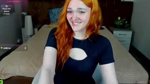 Snapshot of angela_flowers chatting on July 2026 01:08:01 AM Angela online show from July 2026 01:08:01 AM