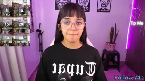 Snapshot of angela_lauren chatting on February 2025 12:36:02 AM Angela online show from February 2025 12:36:02 AM