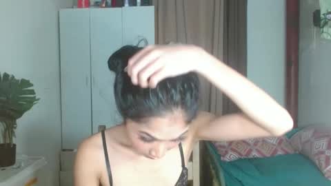 angela online show from March 2025 10:38:02 PM