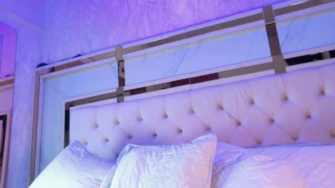 angela_white22 online show from May 2026 07:10:02 PM