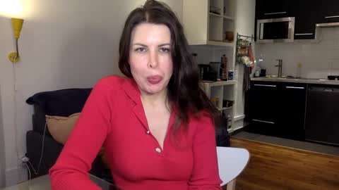 Snapshot of angeladarkk chatting on January 2025 10:39:01 PM Angela online show from January 2025 10:39:01 PM