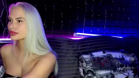 Snapshot of angelalacherry chatting on March 2026 08:40:01 AM AngelaLaCherry online show from March 2026 08:40:01 AM
