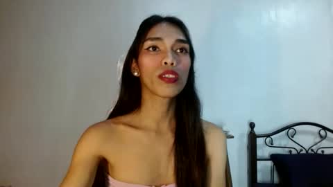 Snapshot of angelamonroe chatting on January 2025 12:42:01 PM SENORITA online show from January 2025 12:42:01 PM