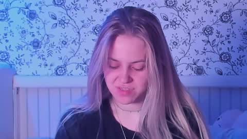 Snapshot of angelanty chatting on May 2026 10:27:01 PM Darsi Anty online show from May 2026 10:27:01 PM