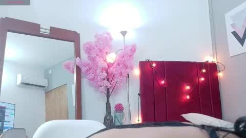  Angela  online show from November 2025 03:31:02 AM