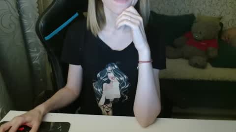 AngelCute32 online show from November 2025 03:23:02 PM