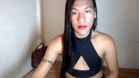 Snapshot of angeldark_satisfactionxxx chatting on June 2026 01:56:01 AM ANGELDARK online show from June 2026 01:56:01 AM