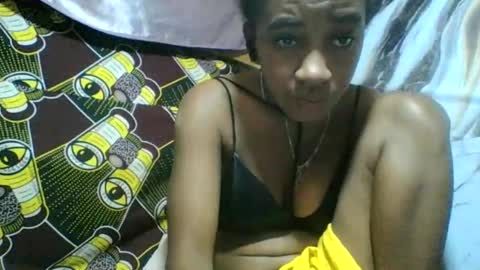 Snapshot of angelettee chatting on June 2026 06:51:02 PM Angelettee online show from June 2026 06:51:02 PM