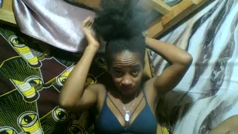 Snapshot of angelettee chatting on June 2026 06:45:02 AM Angelettee online show from June 2026 06:45:02 AM