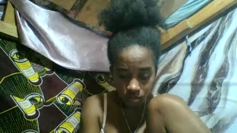 Snapshot of angelettee chatting on June 2026 04:09:02 PM Angelettee online show from June 2026 04:09:02 PM