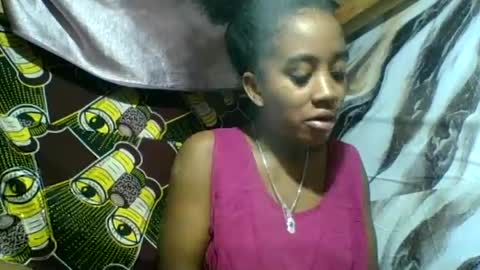 Snapshot of angelettee chatting on June 2026 06:49:01 AM Angelettee online show from June 2026 06:49:01 AM