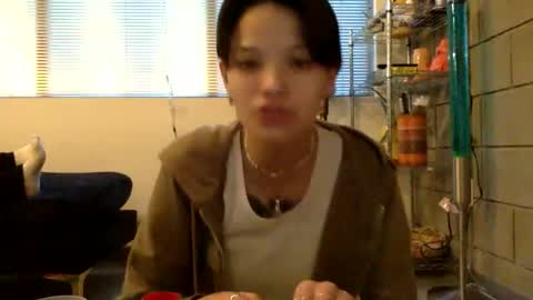 angelia01m online show from February 2026 12:09:01 AM