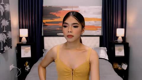 MISS PAU online show from November 2025 06:35:01 AM