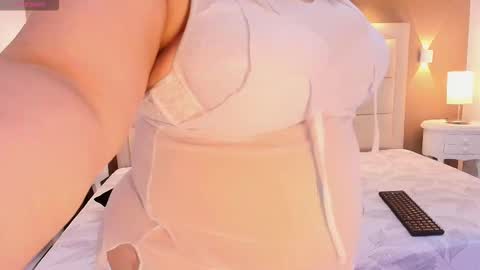 Angelica  online show from October 2025 08:25:01 PM