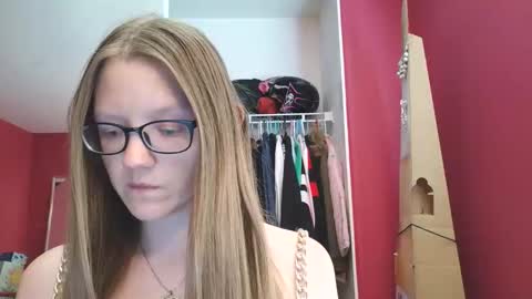 Snapshot of angelicangel3 chatting on May 2026 08:14:02 PM AngelicAngel online show from May 2026 08:14:02 PM