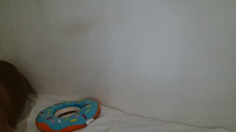 Angela online show from January 2025 07:52:01 PM