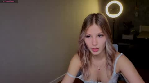 Snapshot of angelina_becker chatting on May 2026 01:03:01 AM Angelina online show from May 2026 01:03:01 AM