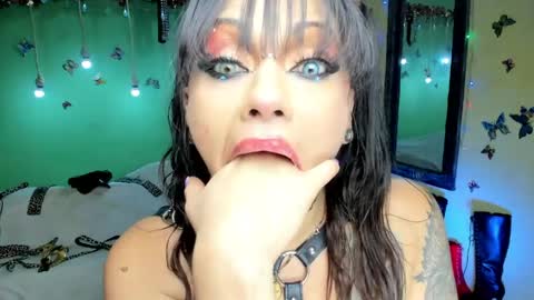Snapshot of angelina_james_ chatting on May 2026 10:49:02 PM Angelina online show from May 2026 10:49:02 PM