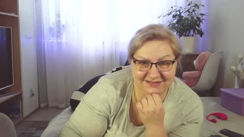 AngelinaGlam online show from December 2024 12:06:01 PM