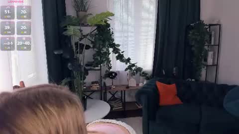 Snapshot of angelinahass chatting on July 2026 09:05:01 AM Alice WOW online show from July 2026 09:05:01 AM