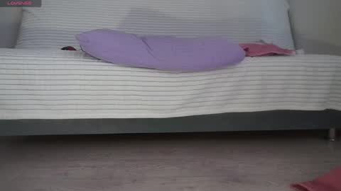 Angelina online show from April 2026 06:49:01 AM