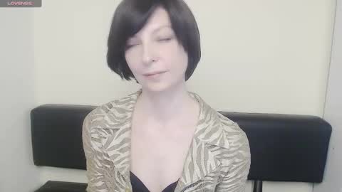 Angelina online show from February 2025 10:53:01 AM