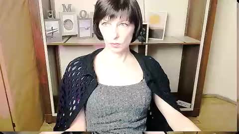 Snapshot of angelinalov_ chatting on June 2026 07:42:02 AM Angelina online show from June 2026 07:42:02 AM