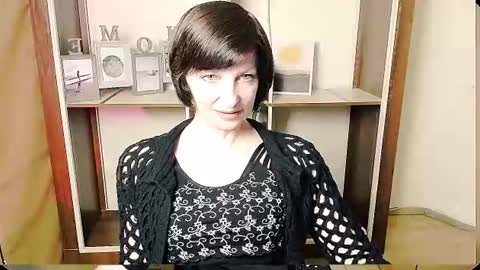 Snapshot of angelinalov_ chatting on June 2026 08:06:02 AM Angelina online show from June 2026 08:06:02 AM