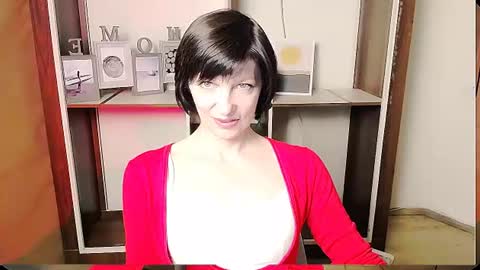 Snapshot of angelinalov_ chatting on June 2026 08:14:02 AM Angelina online show from June 2026 08:14:02 AM