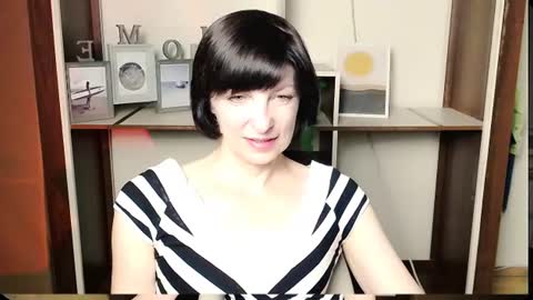 Snapshot of angelinalov_ chatting on July 2026 08:20:01 AM Angelina online show from July 2026 08:20:01 AM