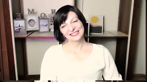 Snapshot of angelinalov_ chatting on July 2026 10:01:01 AM Angelina online show from July 2026 10:01:01 AM