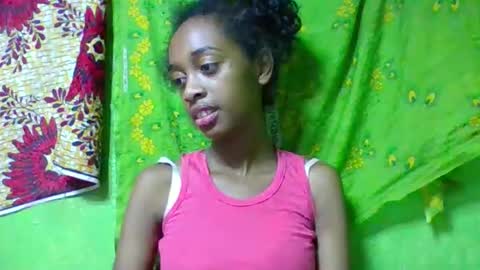 Snapshot of angeline221173 chatting on May 2026 03:33:01 AM angeline221173 online show from May 2026 03:33:01 AM