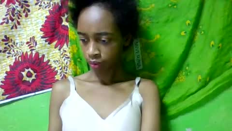 Snapshot of angeline221173 chatting on May 2026 09:03:01 AM angeline221173 online show from May 2026 09:03:01 AM