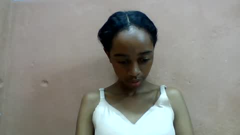 Snapshot of angeline221173 chatting on August 2026 02:35:01 AM angeline221173 online show from August 2026 02:35:01 AM