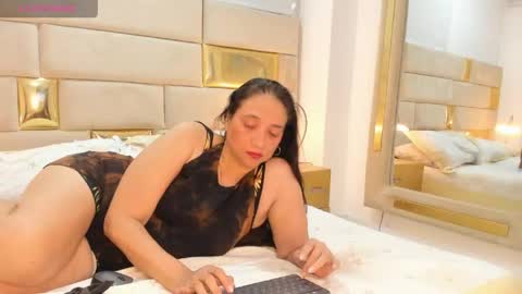 angeline_sttone online show from April 2026 02:05:01 AM