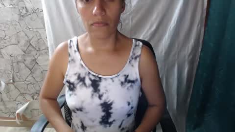 angela online show from November 2025 02:00:02 AM