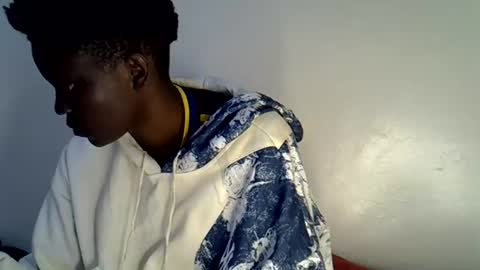 Snapshot of angell_queen2 chatting on July 2026 07:19:01 PM angell_queen2 online show from July 2026 07:19:01 PM