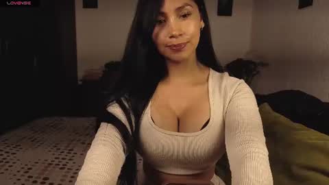 Snapshot of angellaisabella chatting on June 2026 10:08:01 PM ANGELA ISABELLA online show from June 2026 10:08:01 PM