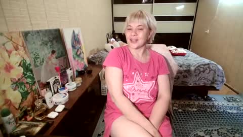 Snapshot of angelleah chatting on June 2026 05:01:02 PM angelleah online show from June 2026 05:01:02 PM