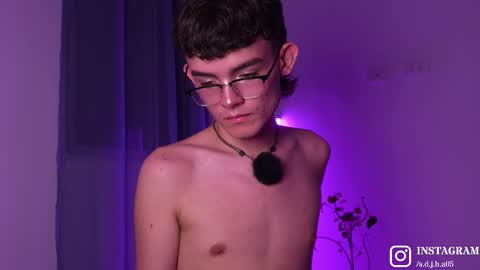 Angelo I work from home this is my room  online show from February 2026 03:21:02 AM