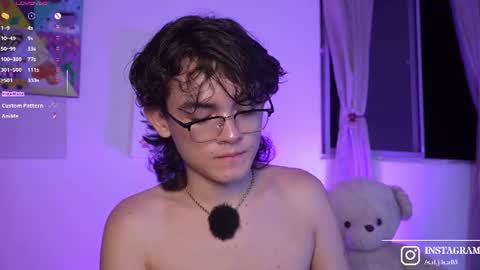 Angelo I work from home this is my room  online show from July 2026 01:54:01 AM