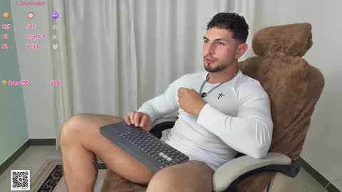 Angelo Ferro online show from September 2025 02:02:01 AM