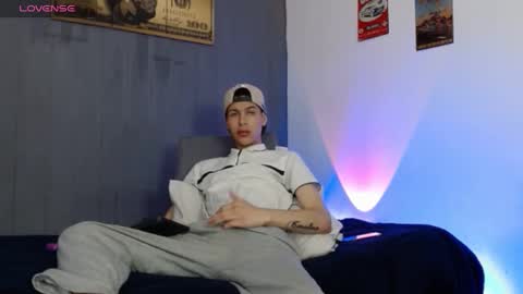 angeloo 666 online show from September 2025 10:09:01 PM