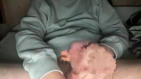 Snapshot of angelow2000 chatting on November 2025 01:37:01 AM Angelow online show from November 2025 01:37:01 AM