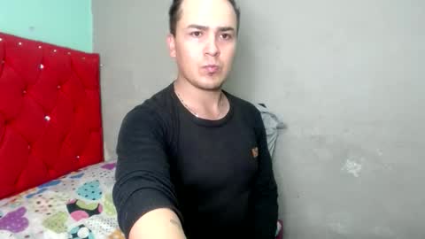 Snapshot of angels_0001 chatting on April 2026 01:59:01 AM angels_0001 online show from April 2026 01:59:01 AM